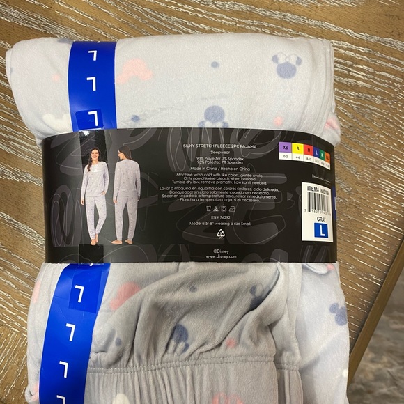 NWT Disney 2-piece pajama set - Picture 9 of 9